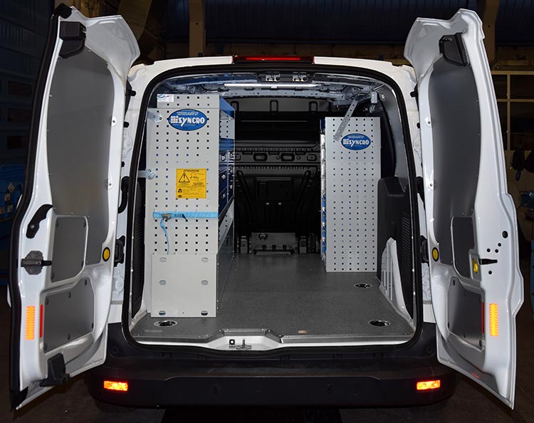 01 Primer opremljene povezave s pohištvom Syncro Ultra Syncro Slovakia