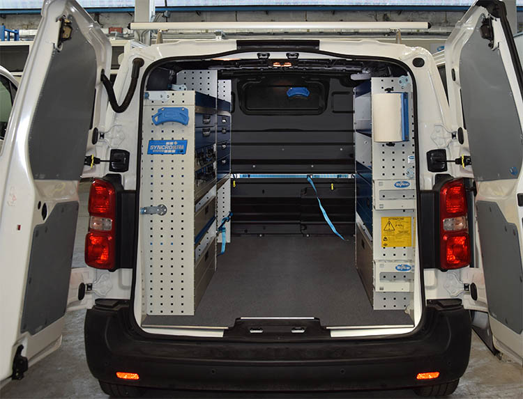 01 Expert vybavený systémom Ultra Syncro Slovensko