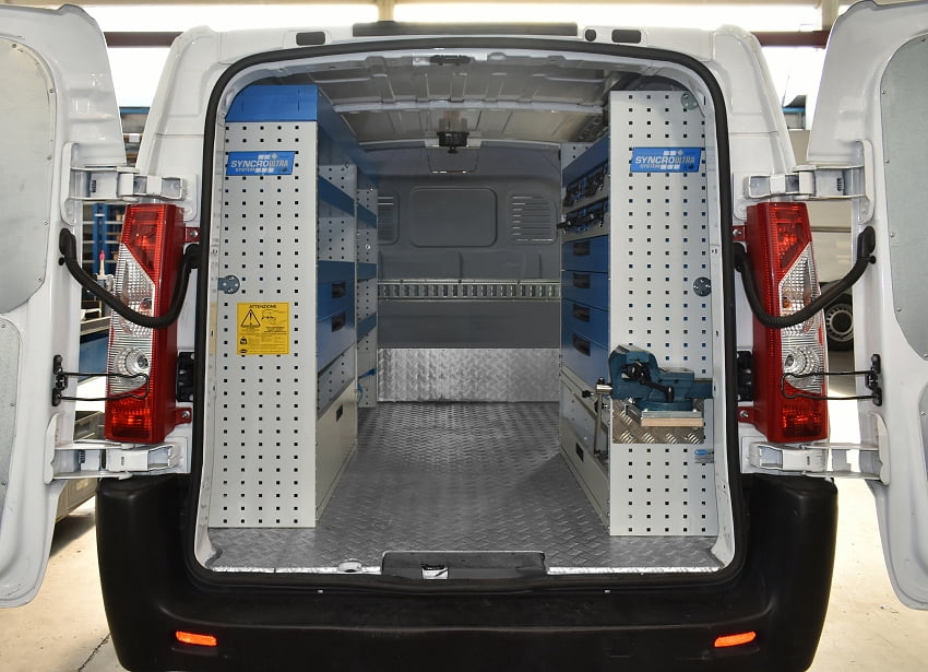 01 Scudo Fiat s hliníkovou ryhovanou podlahou a zariadením Syncro Ultra Slovensko