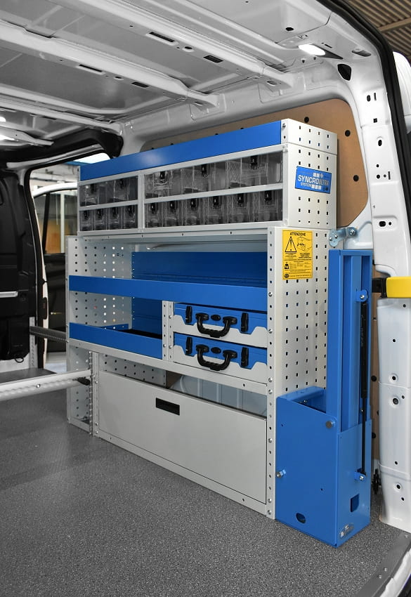 03 po meri s prozornimi predali Syncro Slovakia