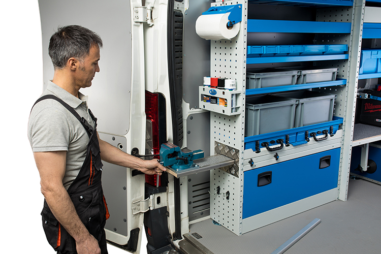 02 odnímateľný držiak Syncro Slovakia