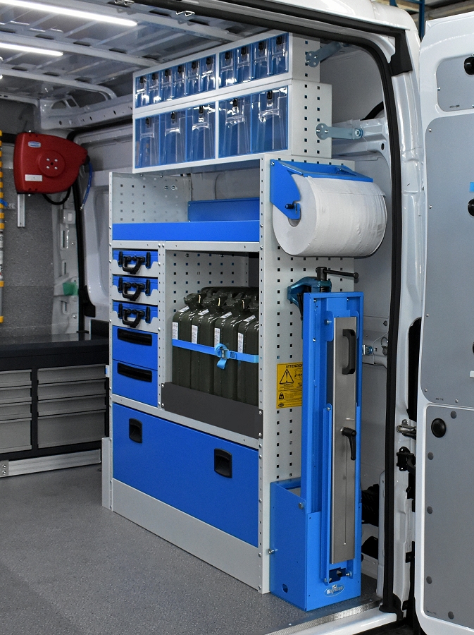 05 Vodotesná nádrž na kanistre Syncro Slovakia