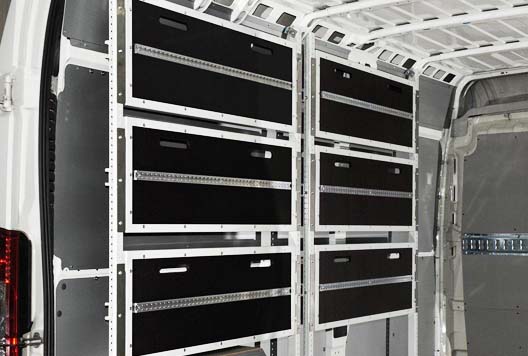 02 Skladacie police pre dodávky Syncro Slovakia